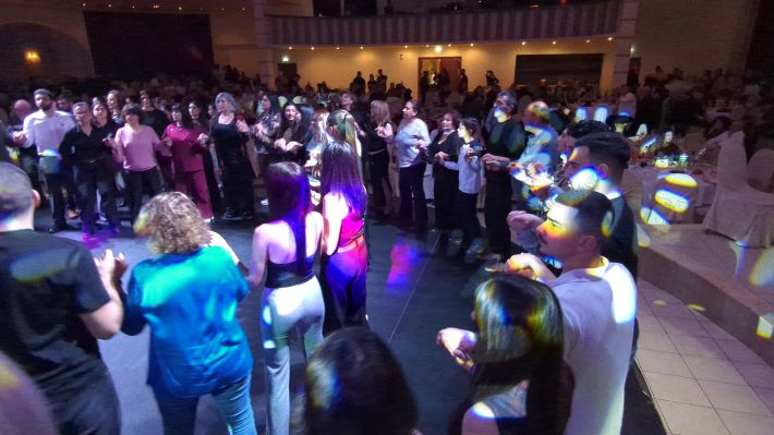 PXL_20251227_210309132